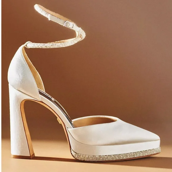 Badgley Mischka Eliana Pointed Platform Heels - Picture 2 of 11